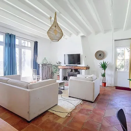 Holiday home Le Relais De Fleyres - Authentique Avec Jardin, Parking Et Wifi